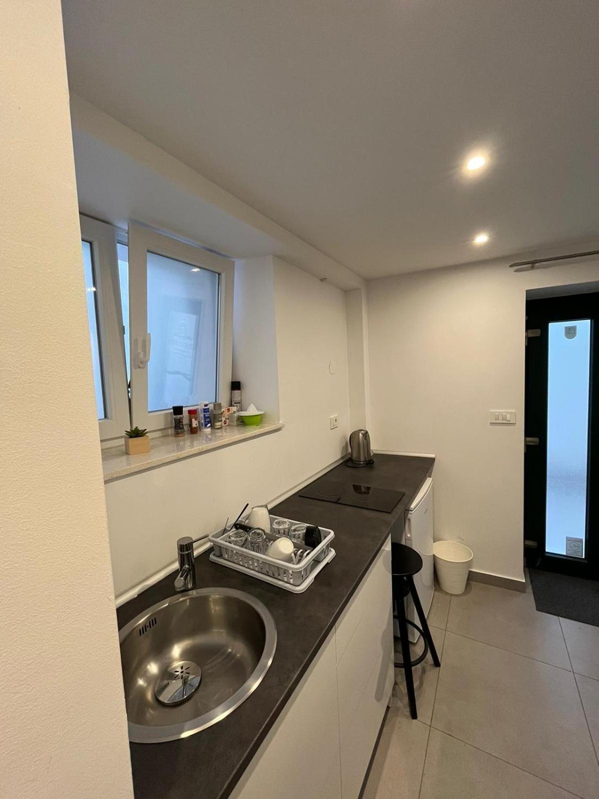 X Boutique Marinac Studio Apartments & Rooms Sibenik Exterior photo